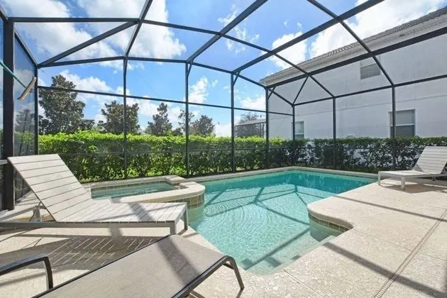 Storey Lake-6 Bedroom Pool -1651st Home by Redawning