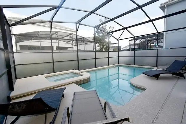 Storey Lake- 6 Bedroom Pool - 1664st Home by Redawning - Havuz