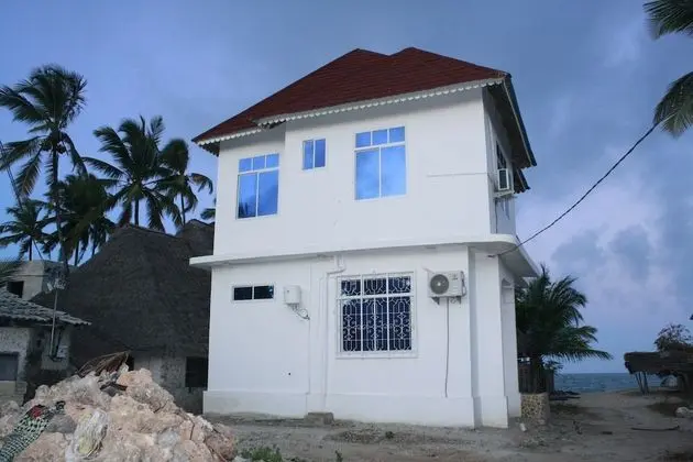 Storm Sailor Villa