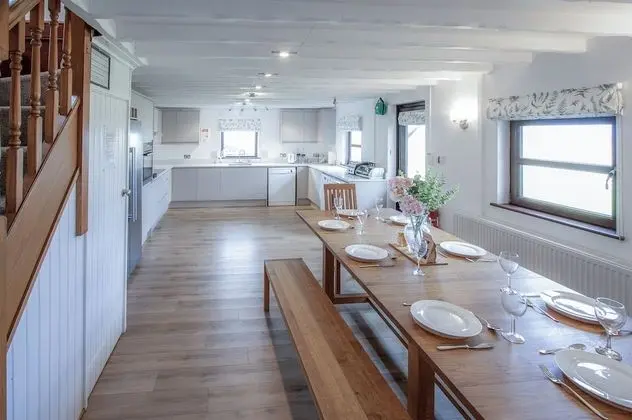 Stormy Castle - 6 Bedroom - Llangenith - Mutfak