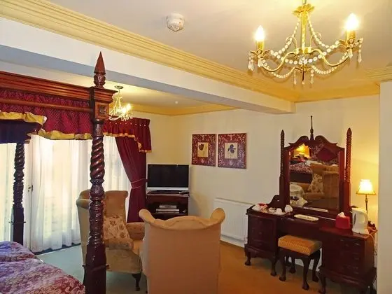 Storrs Gate House - Oda
