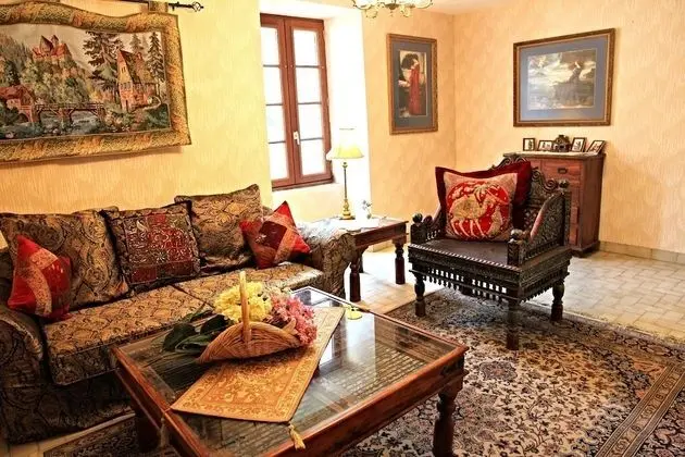 The Storyteller Apartment-Chateau Le Mur