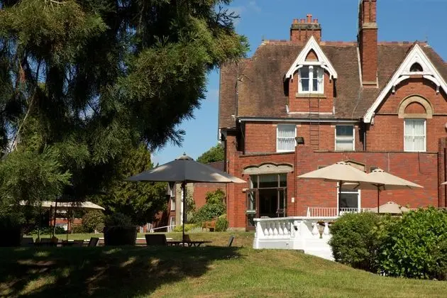 Stourport Manor Sure Hotel Collection by BW - Dış Mekan