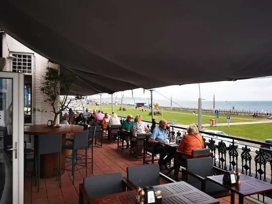 The Strand Hotel - Bray - Dış Mekan