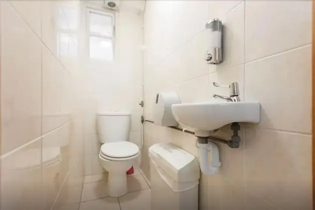 Hotel Strand Continental - Hostel - Genel