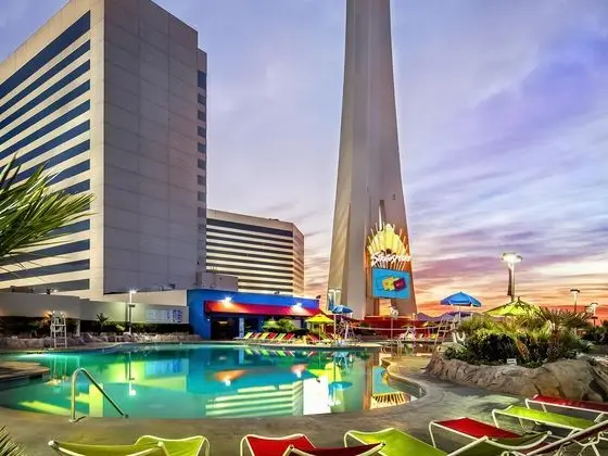 The STRAT Hotel, Casino & Tower - Havuz