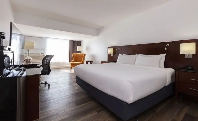 Strata Hotel - Oda