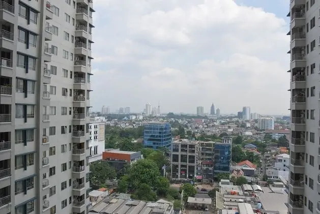 Strategic 2Br At Sudirman Park Apartment Near Tanah Abang By Travelio - Dış Mekan