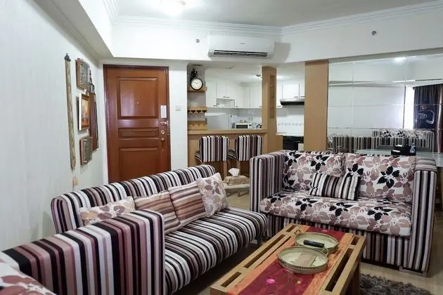 Strategic 3BR Apt at Sudirman Tower Condominuim