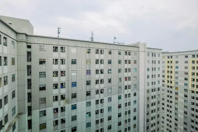 Strategic and Homey 1BR Kalibata City Apartment