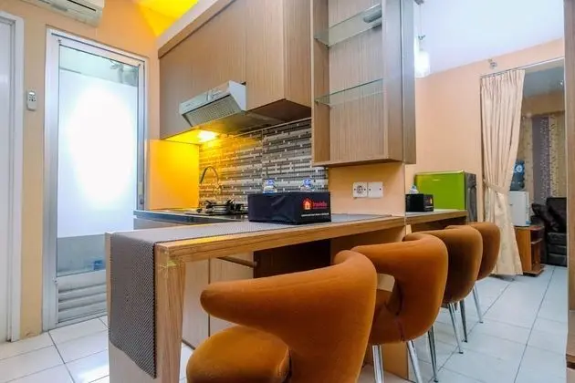 Strategic and Homey 1BR Kalibata City Apartment - Mutfak