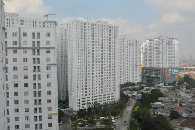 Strategic And Minimalist 2Br At Bassura City Apartment