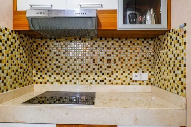 Strategic & Spacious 3BR Apartment at Trillium Residence - Mutfak