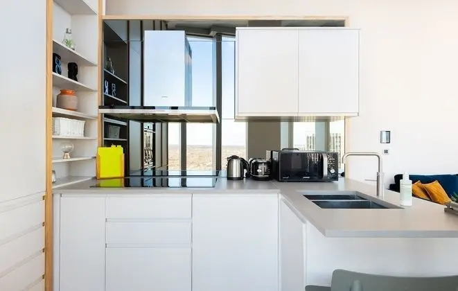 The Stratford Escape - Modern & Bright 2bdr Loft With Amazing Views - Mutfak