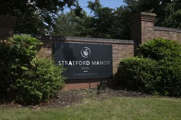 Stratford Manor - Dış Mekan