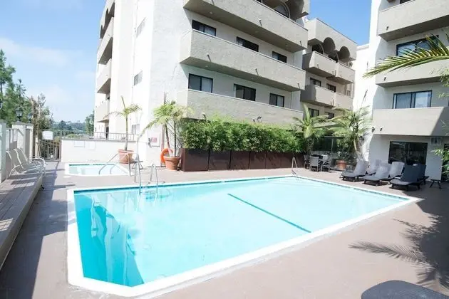 Strathmore Apartments - Havuz