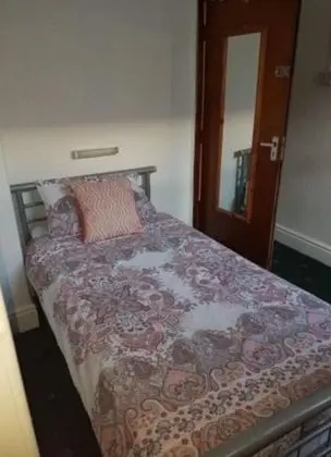Strathmore Hotel - Oda