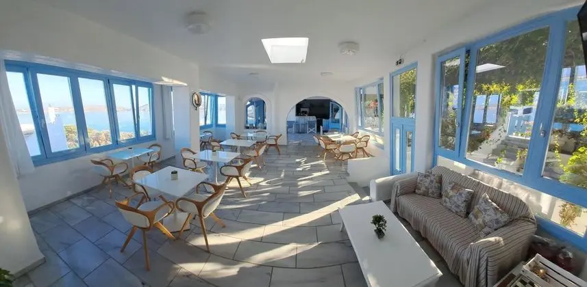 Stratos Studios & Apartments - Lobi