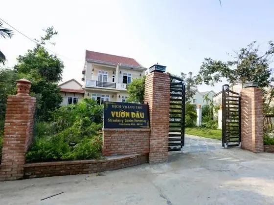Strawberry Garden Homestay - Dış Mekan