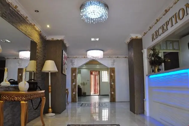 Strazburg Hotel - Yerinde Yemek