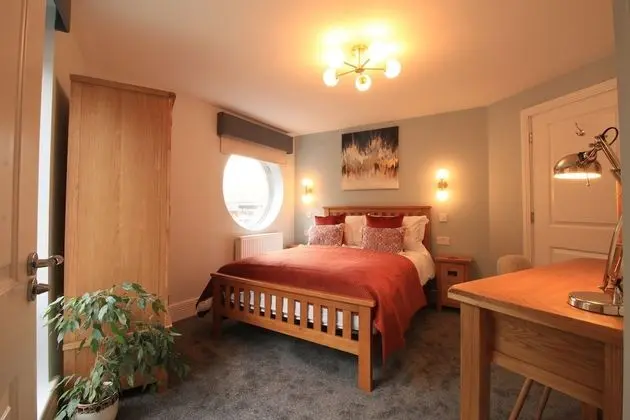 Streamside Apartment - Oda