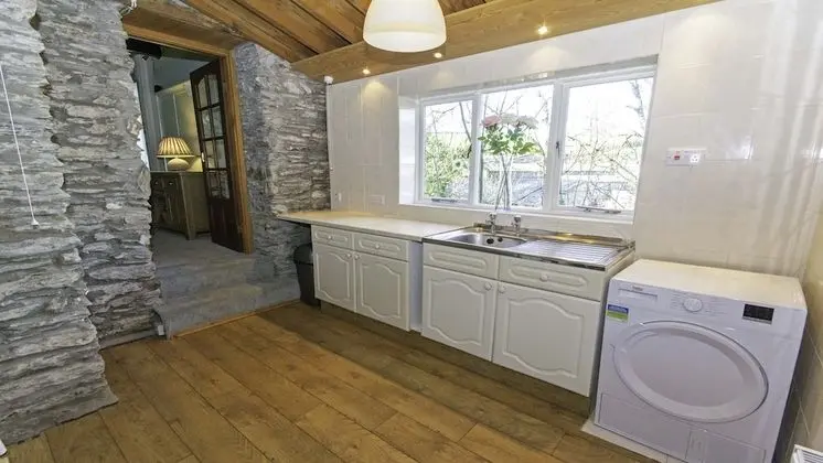 Streamways Nr Croyde 6 Bedroom, Sleeps 12-16, Hot Tub - Mutfak