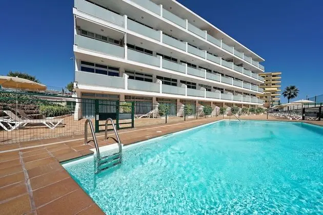 Strelitzias Apartments - Havuz