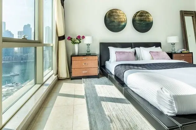 Striking 1BR in Dubai Marina - Minutes From Beach - İç Mekan