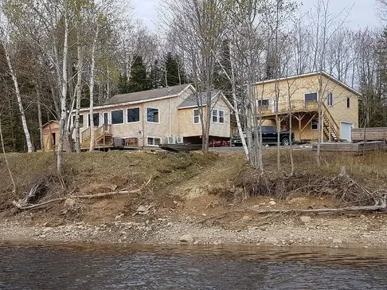Striper Fishing & Hunting Lodge - 1