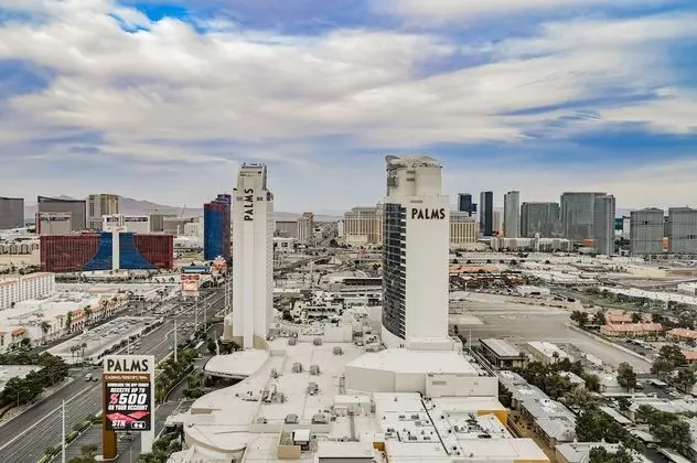 StripViewSuites at Palms Place