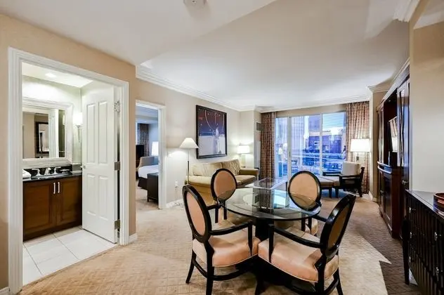 StripViewSuites Two Bedroom at Signature - Öne Çıkan Resim