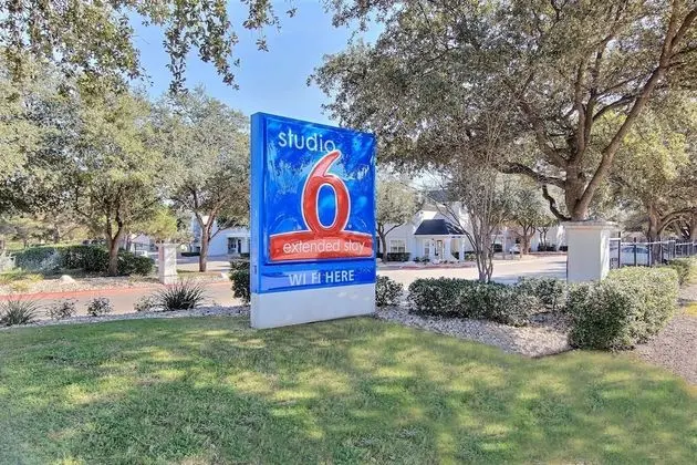 Studio 6 Austin, TX - Midtown