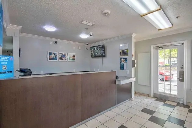 Studio 6 Austin, TX - Midtown - Lobi