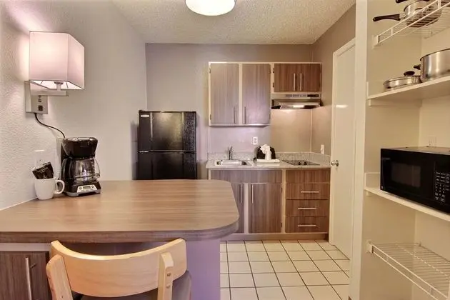 Studio 6 Austin, TX - Midtown - Mutfak