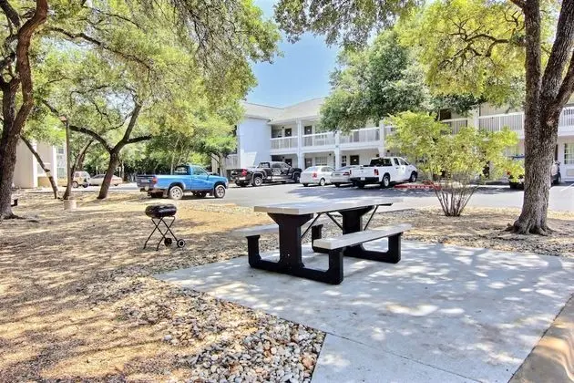 Studio 6 Austin, TX - Northwest - Yerinde Yemek