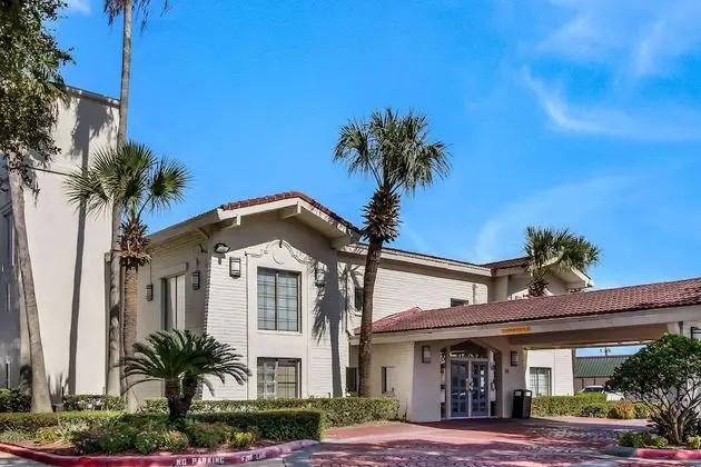 Studio 6 Baytown, TX - Garth Road