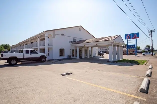 Studio 6 Bryan, TX - University Area - Dış Mekan