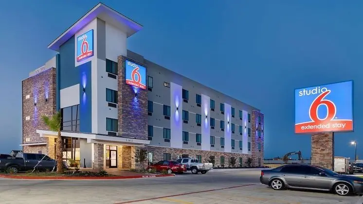 Studio 6 Buda, TX - Öne Çıkan Resim