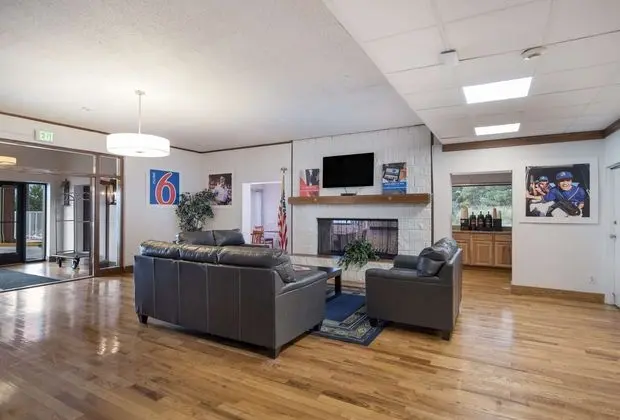 Studio 6 - Colorado Springs - Air Force Academy - Lobi