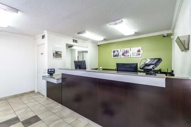 Studio 6 Dallas, TX - Northwest - Lobi