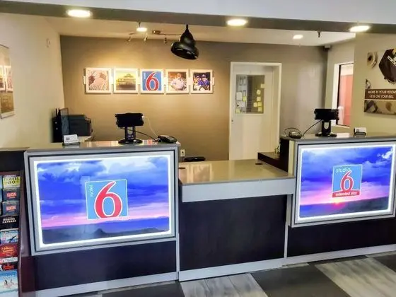 Studio 6 Fresno, CA - Extended Stay - Lobi