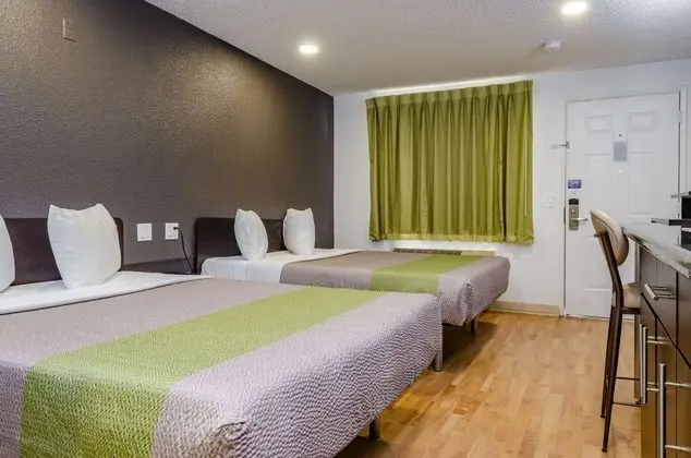 Studio 6 Fresno, CA - Extended Stay - Oda