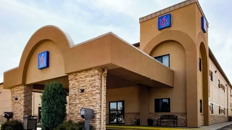 Studio 6 Minot, ND - Dış Mekan