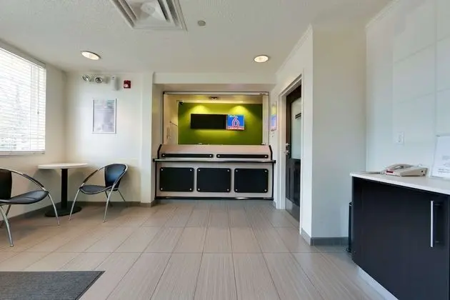 Studio 6 Mississauga, ON - Toronto - Lobi