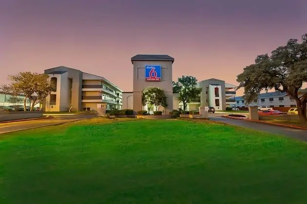 Studio 6 San Antonio, TX - Airport - Dış Mekan