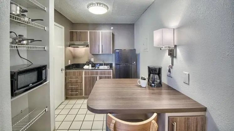 Studio 6 San Antonio, TX - Medical Center - Mutfak
