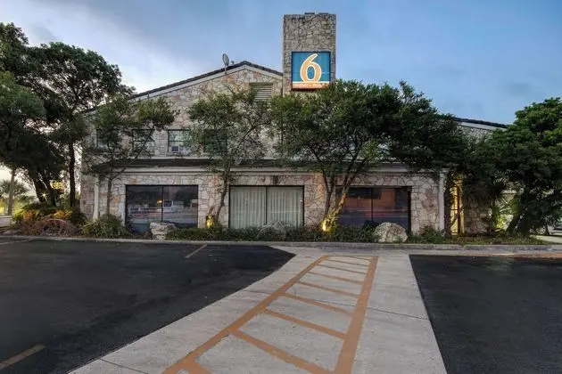 Studio 6 San Antonio, Tx - Northwest Medical Center - Dış Mekan