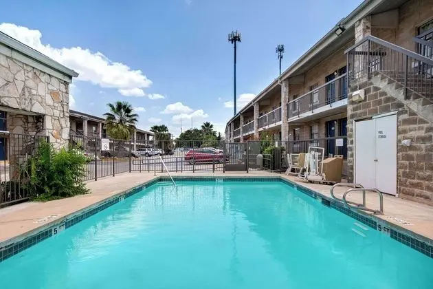 Studio 6 San Antonio, Tx - Northwest Medical Center - Havuz