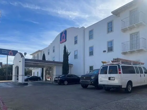 Studio 6 Suites - Dallas, TX - Downtown