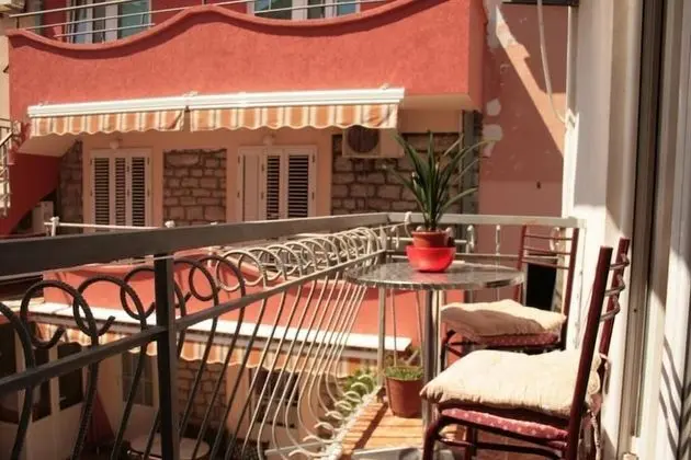 Studio Apartment on the Beach